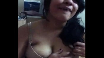 Play Indian Hot Desi NRI Girl With Her Lover Hot Video Leaked Off - Wowmoyback