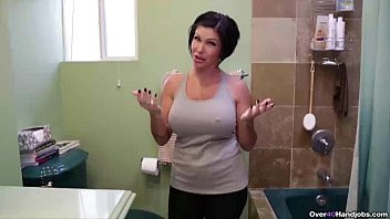 Play Over40-Busty milf POV hanjob