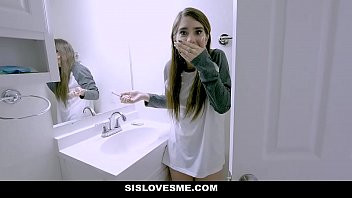 Play SisLovesMe - Hot Stepsis (Joseline Kelly) Fucks And Accidentally Bites Stepbros Cock