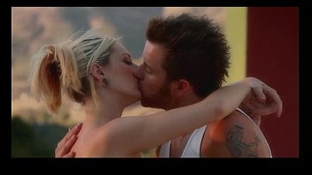 Play Blonde beauty girl Rylie Richman hot fuck