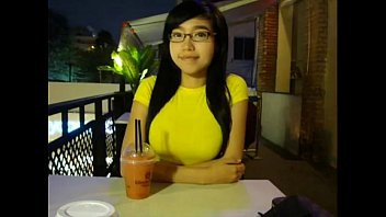 Play Elly Tran Ha