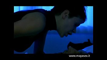 Play Guardami -1999 - Film Erotico.avi