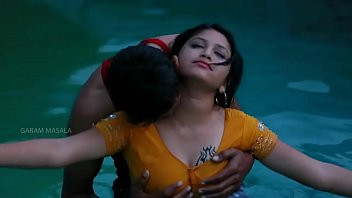 Play Hot Mamatha romance with boy friend in swimming pool-1