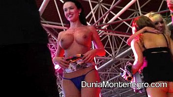 Play Live sex show Nacho Vidal with 12 girls