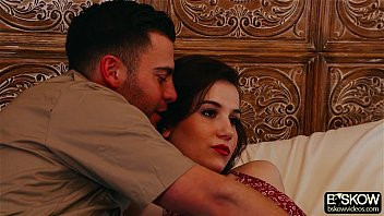 Play Hot couple Kacey and Seth in their erotic sex