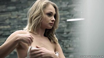 Play Teenie Ivana Sugar Assfucked