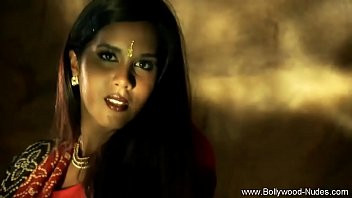 Play Erotic Softcore Dances From India
