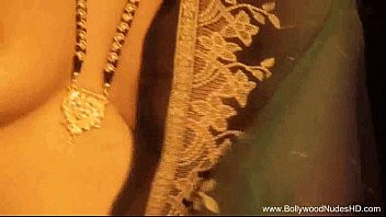 Play Exotic Dance Of Horny Indian MILF