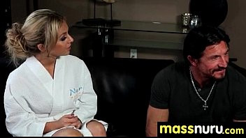 Play Most erotic massage experience 19
