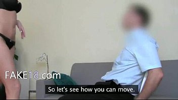 Play Horny brunett girl fucking on the chair