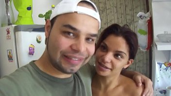Play Gostosa SEMI-NUA de Diadema-SP, na casa do Cafetão THIAGO;