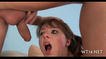 Play Hothead teen chick