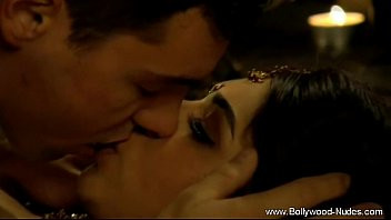 Play The Passion Of Indian Love