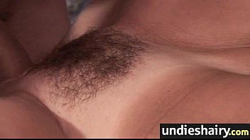 Play Hairy Twat Hot Teen Filled With Cum 5